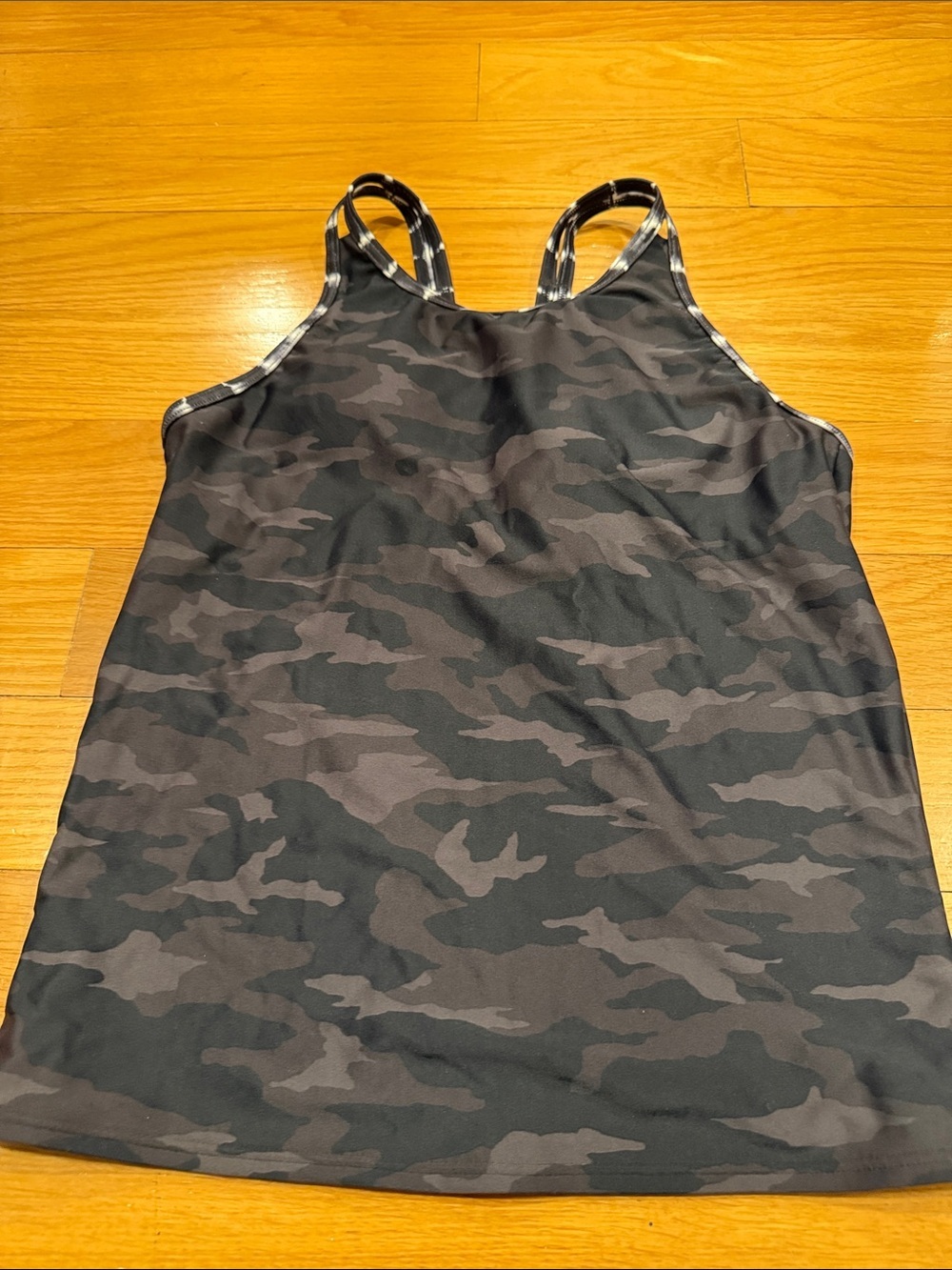 Athleta Girl camo tank top size XXLARGE. (16).